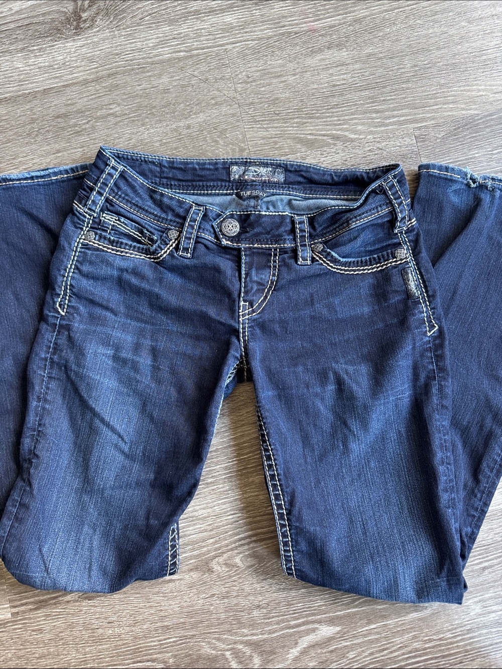 Low Waisted Y2K Dark Blue Silver Jeans with Embroidered Back Pockets